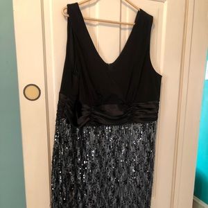 🖤4/$25🖤Stunning sequined dress